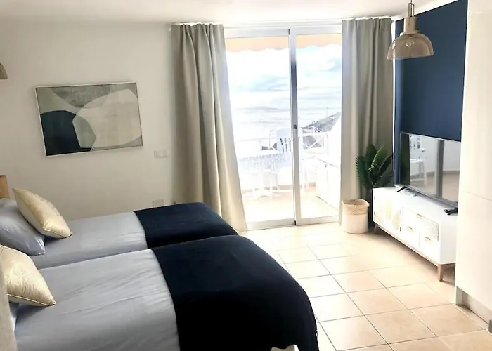 Apartmán Stylish And Modern With Stunning Sea Views Puerto del Carmen (Lanzarote)